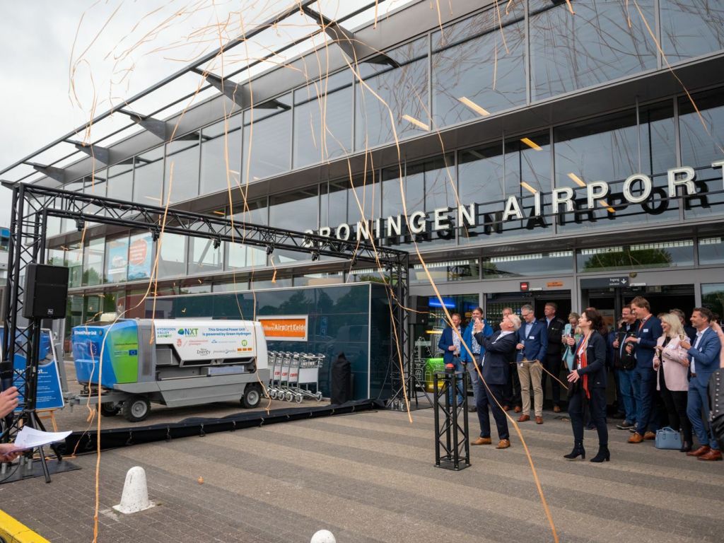 Groningen Airport Eelde | Flughafen des Nordens